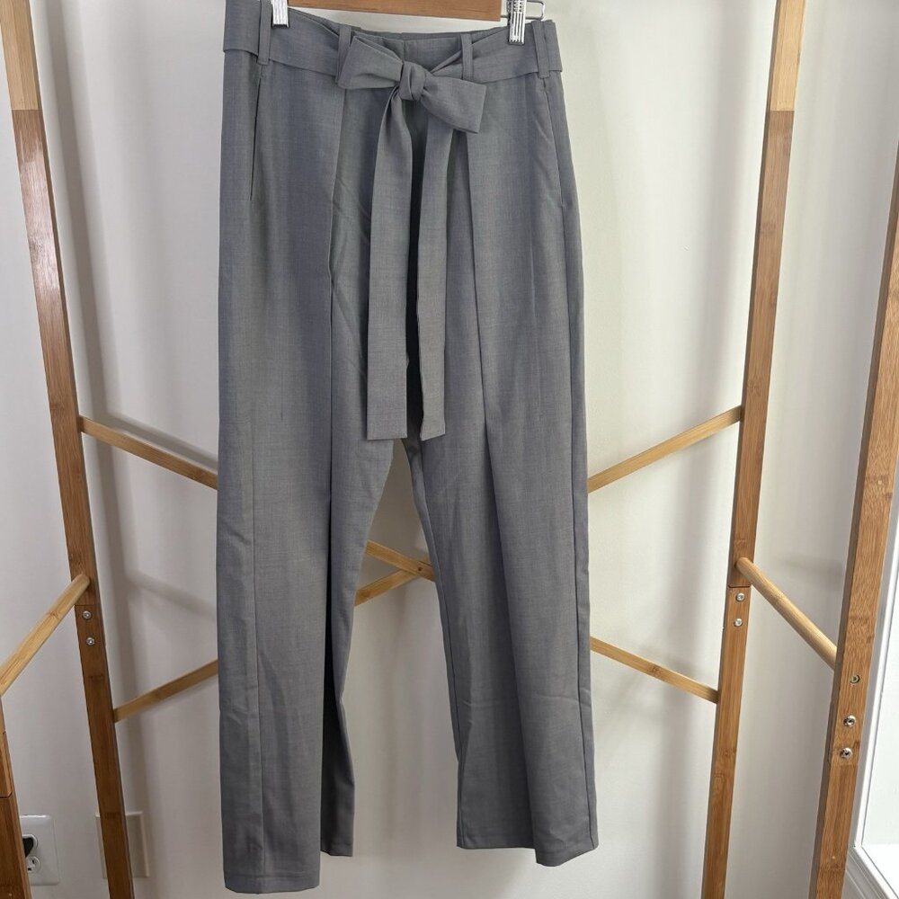 Aakasha Wide Leg Pleated Trouser Pants (Sz S) Grey Wool Blend Belted Relaxed Fit